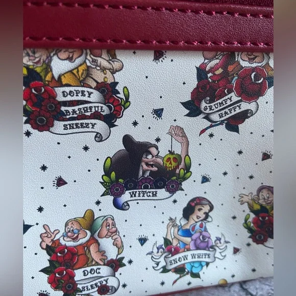 NWT! Disney Princess COLLECTION EXCLUSIVE Snow White Backpack - Picture 7 of 8